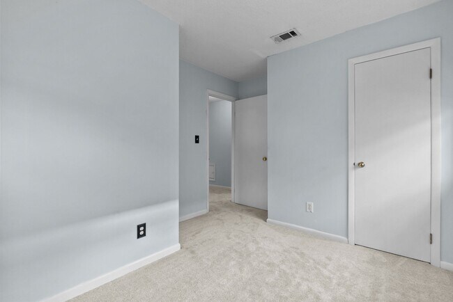 Building Photo - House for Rent in Virginia Beach!