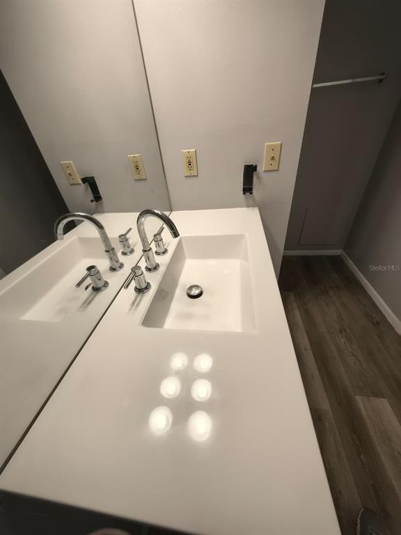 Building Photo - 711 Sugar Bay Way