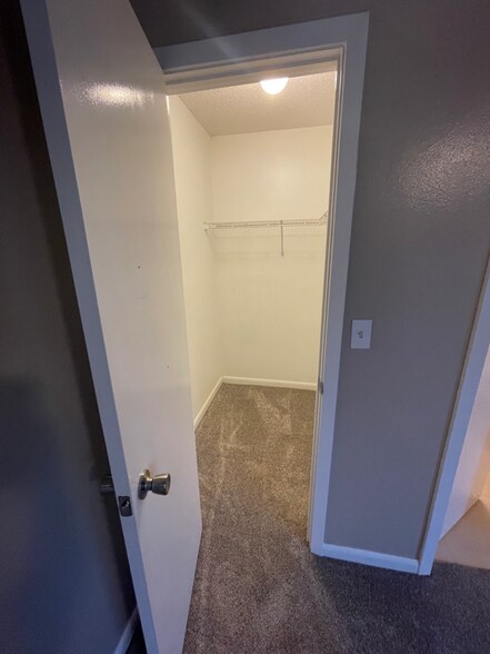 Building Photo - 314 Olympia Ct