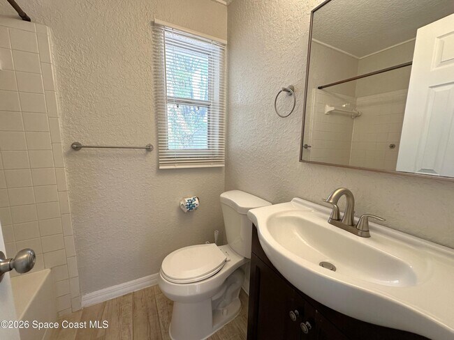 Building Photo - 2296 Shelby Dr