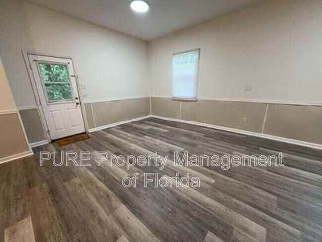 Building Photo - 595 NW 100th St