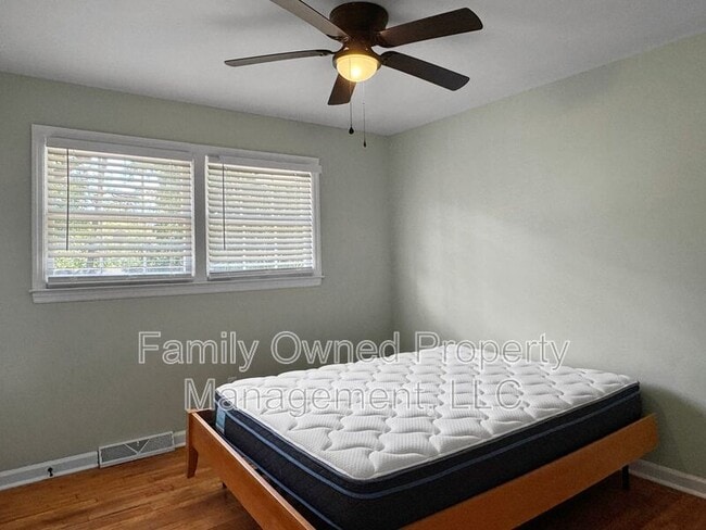 Building Photo - 2640 Orchid Ave