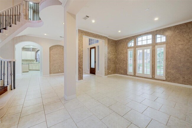 Building Photo - 3615 Whidbey Ct