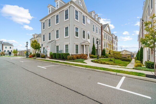 Building Photo - 205 Roosevelt Dr