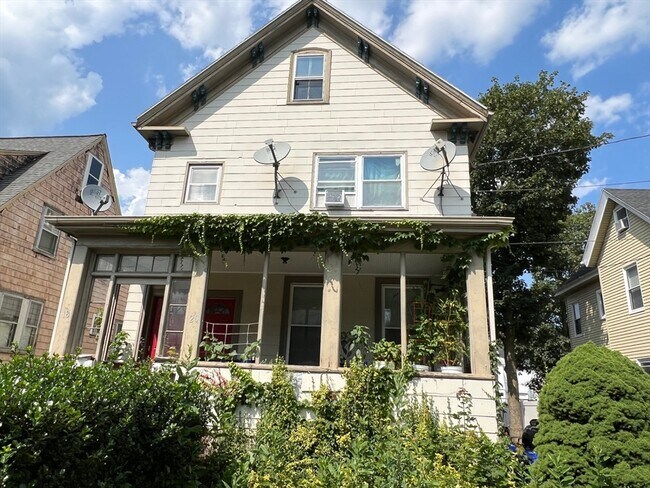 Building Photo - 18 Garland Ave