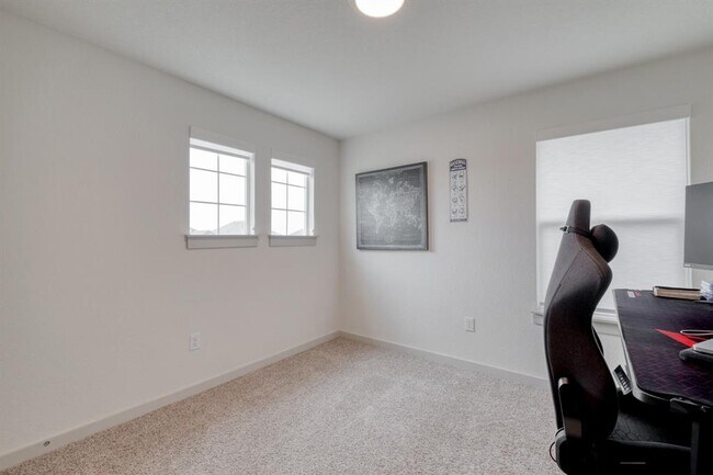 Building Photo - 14005 Mcarthur Dr