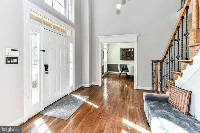 Building Photo - 1088 Safa St