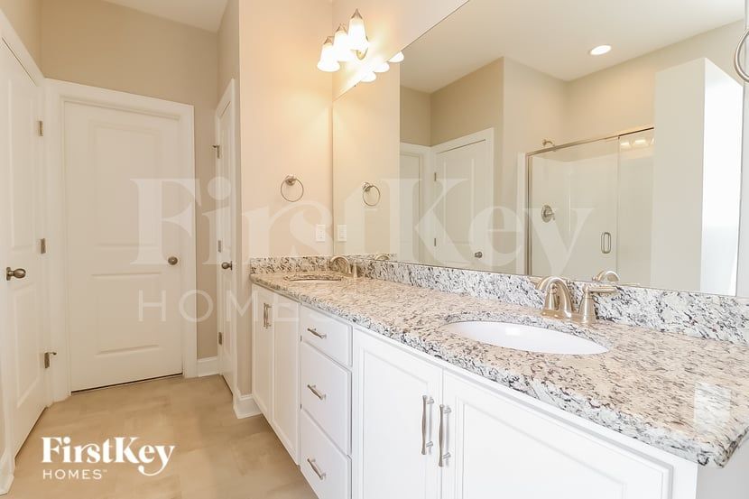 Building Photo - 159 Grey Hawk Dr