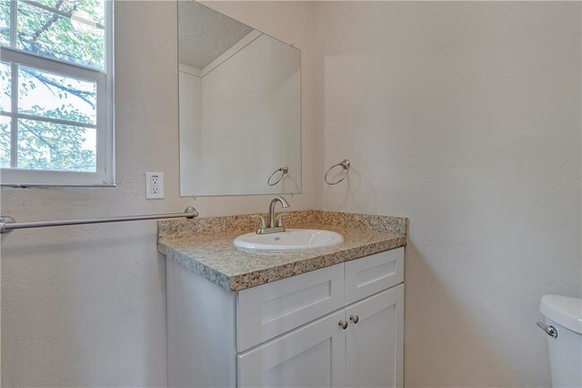 Building Photo - 5753 Blackburn Dr