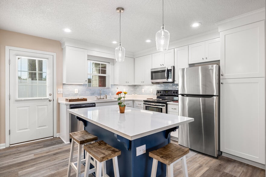 Tryon Village Apartments 1425 Red Robin Ln New Bern NC 28562