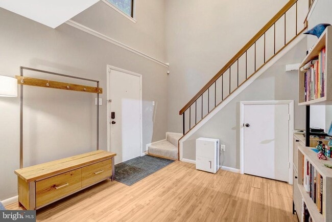 Building Photo - 5602 Summer Oak Way