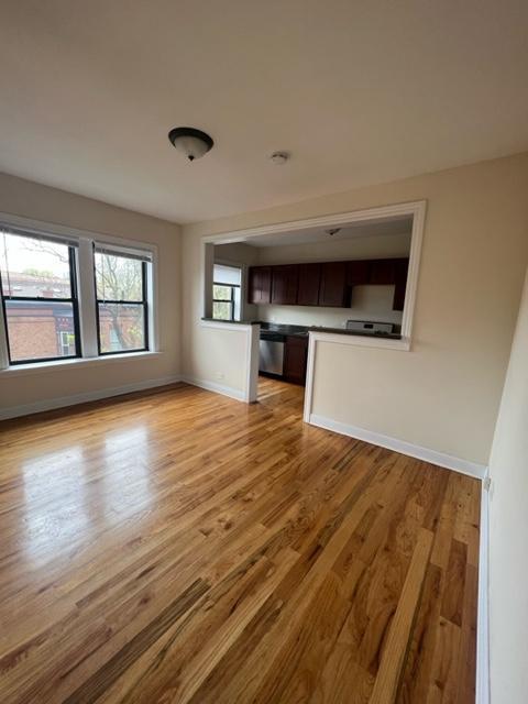 Building Photo - 1 bedroom in Chicago IL 60657