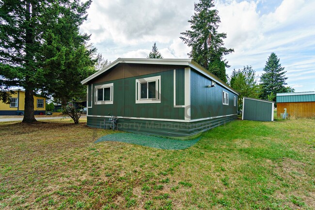 Building Photo - 3-Bedroom, 2-Bath Corner Lot Home in Hayde...