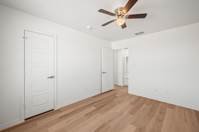 Building Photo - Country Living In Idalou ISD!