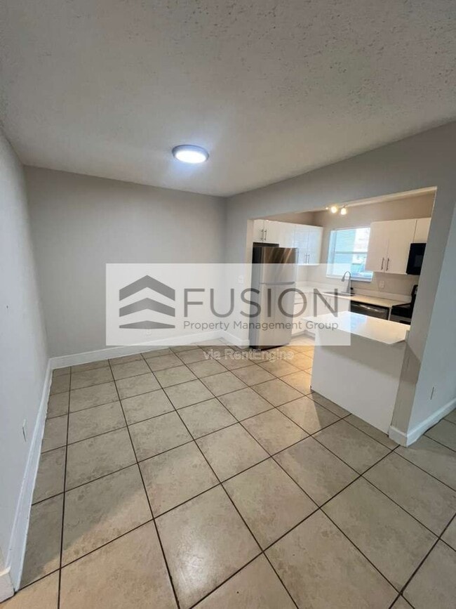 Building Photo - 400 NW 65th Ave