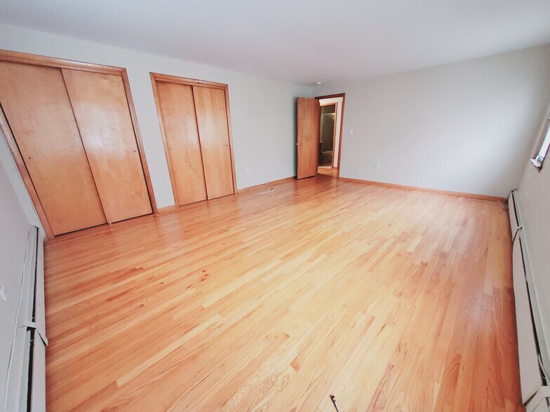 Building Photo - 36 Burwood Ave