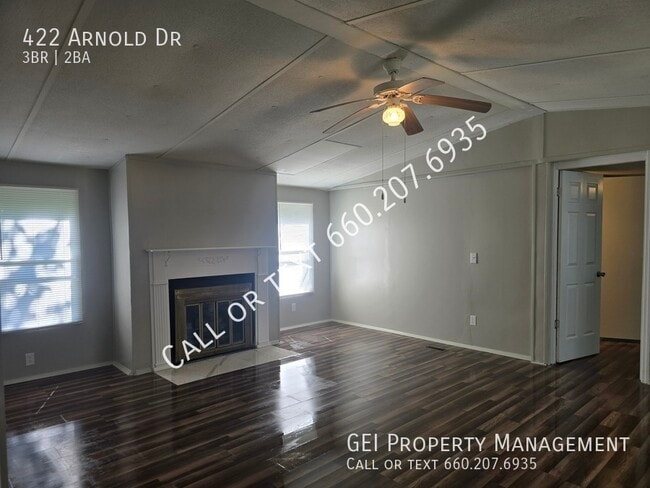 Building Photo - 422 Arnold Dr