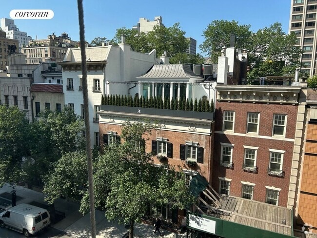 Building Photo - 166 E 63rd St