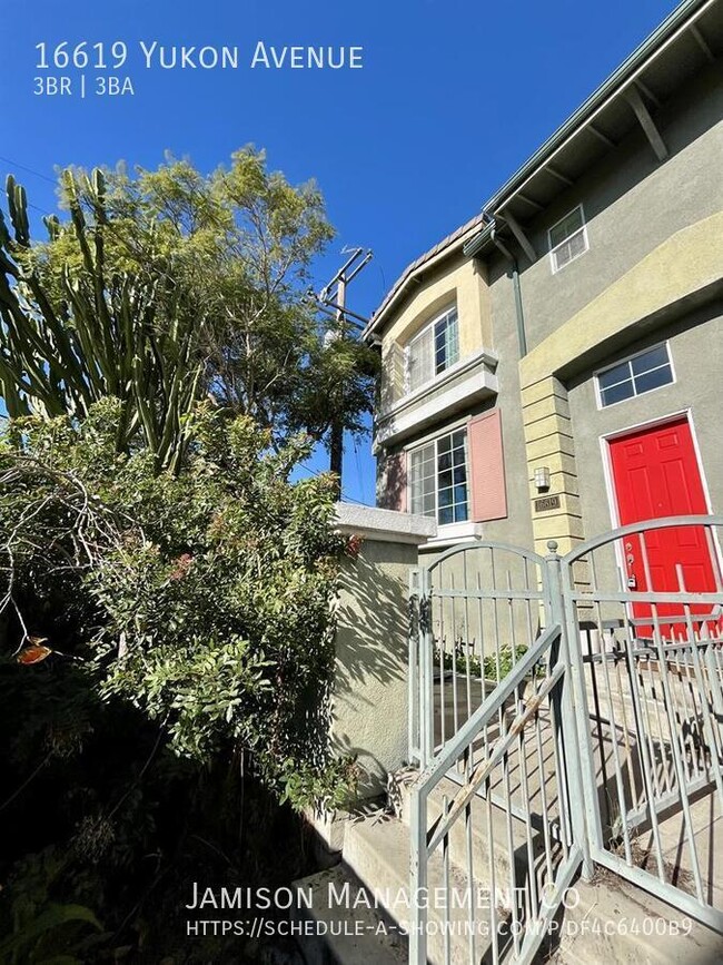 Building Photo - 16619 Yukon Ave