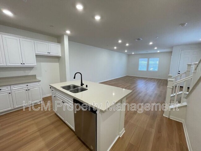 Building Photo - 4021 E Coronado Privado