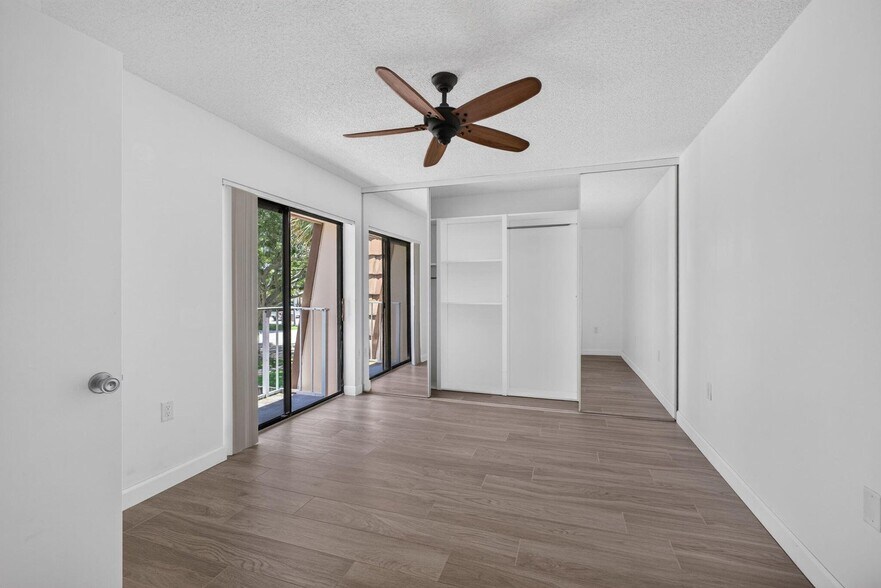 Building Photo - 851 Blue Ridge Cir