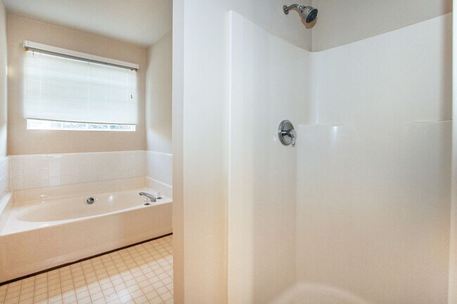 Building Photo - 3013 Mossy Creek Dr