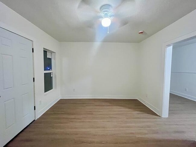 Building Photo - 1828 Texas Ave