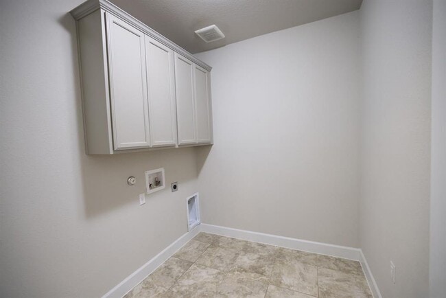 Building Photo - 5301 Ponte Tresa Dr