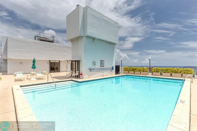 Building Photo - 936 Intracoastal Dr
