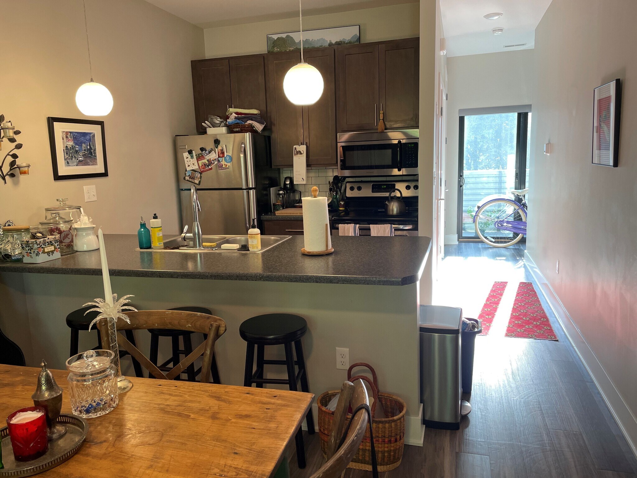 Stainless Kitchen Appliances - 6240 Ballard Ave