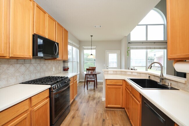 Building Photo - 10330 Sablebrook Ln