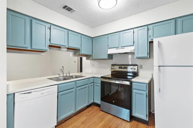 Building Photo - 9902 Brasher Dr