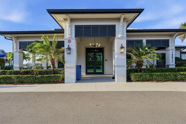 Building Photo - 14050 Heritage Landing Blvd