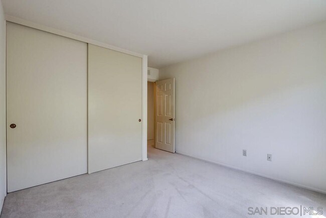 Building Photo - 11742 Avenida Sivrita