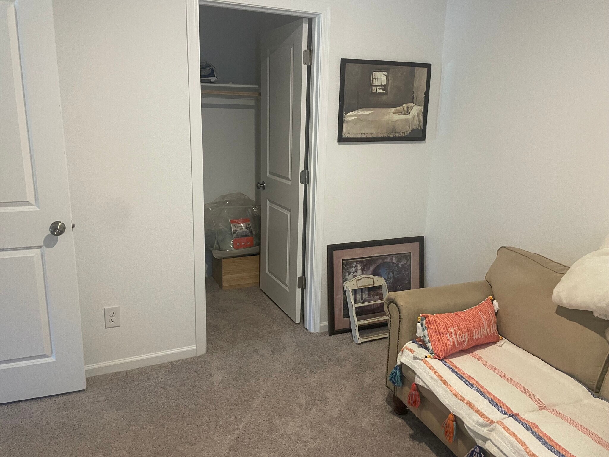 Building Photo - 2408 Pesuna Dr