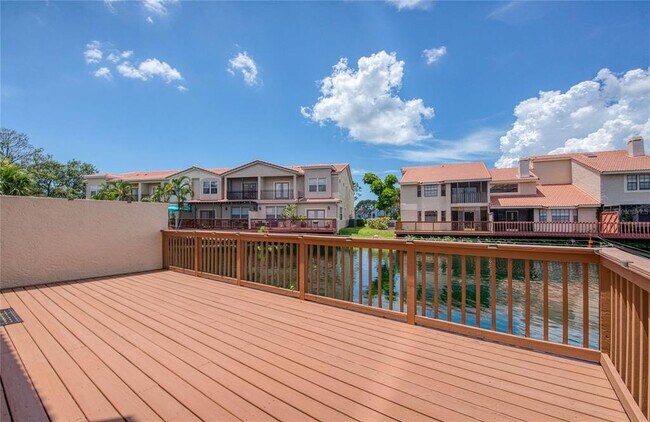 Building Photo - 10410 La Mirage Ct