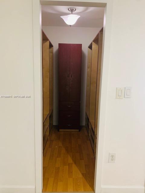 Building Photo - 16119 Kingsmoor Way