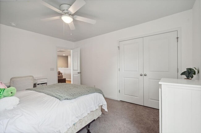 Building Photo - Impressive home in Oakfield loaded with up...
