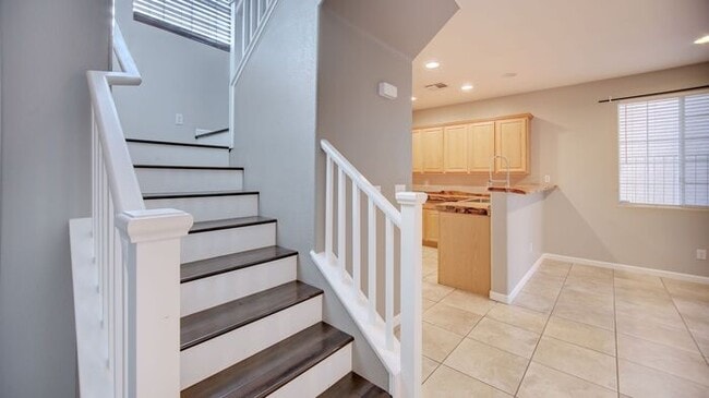 Building Photo - Charming 3-Bedroom Two-Story Home with Balcony & Modern Touches!