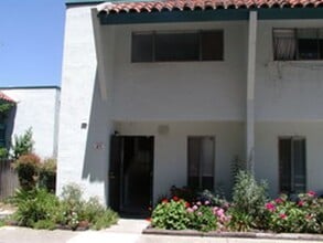 Building Photo - 1009 Murrieta Blvd