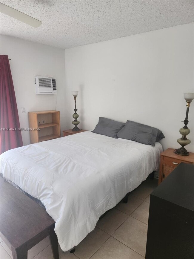 Building Photo - 326 Durham Cir