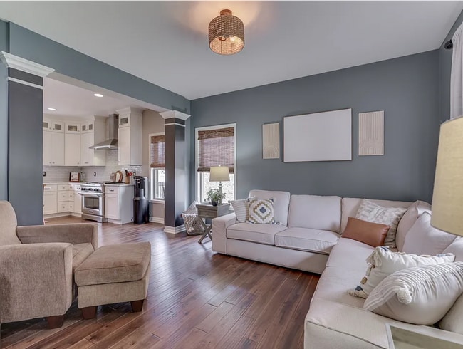 Building Photo - 2919 Kaskaskia Way