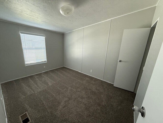 Building Photo - 120 Parma Ct