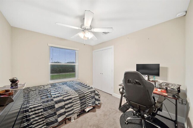 Building Photo - 8705 Bryam St