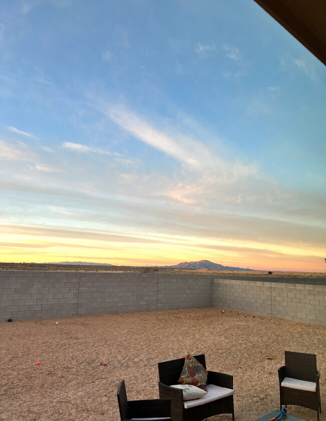Building Photo - 2501 Desi Loop