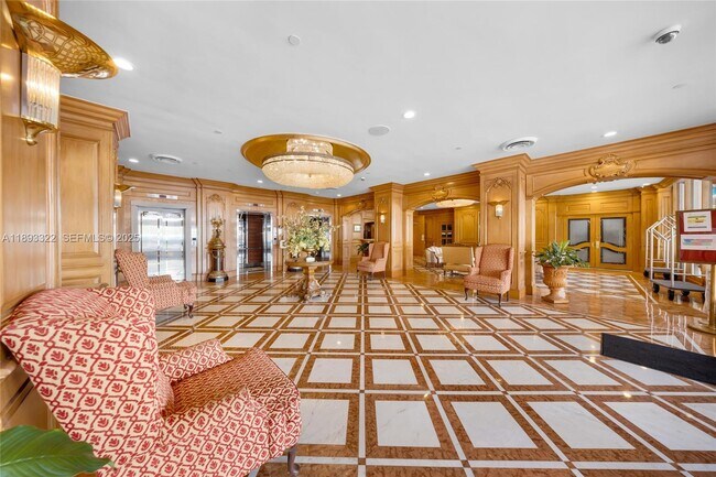 Building Photo - 700 Biltmore Way