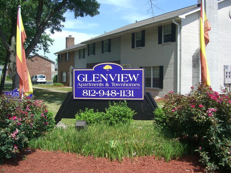 Signage - Glenview Apartments