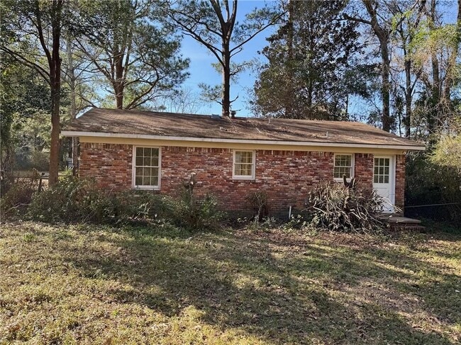 Building Photo - 1728 Tew Dr