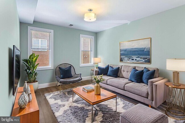 Building Photo - 1219 K St NE