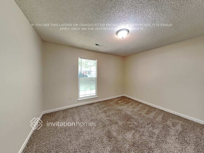 Building Photo - 4700 Cricklewood Ln